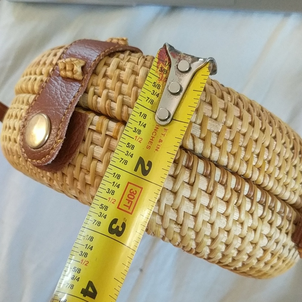 LAST ONE! Woven Straw Rattan Beach Circle Bag - Picture 4 of 5